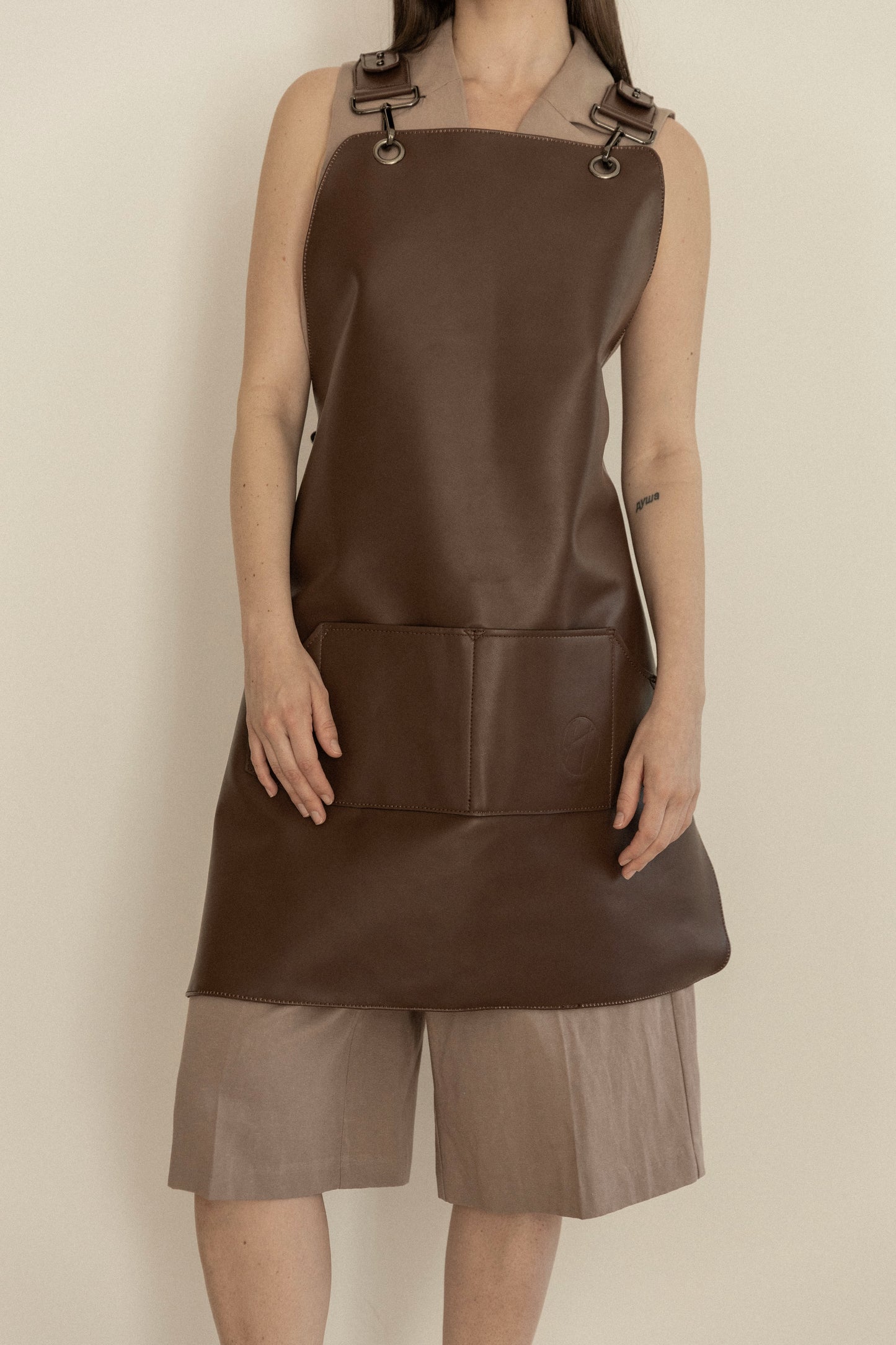 CHOCOLATE APRON