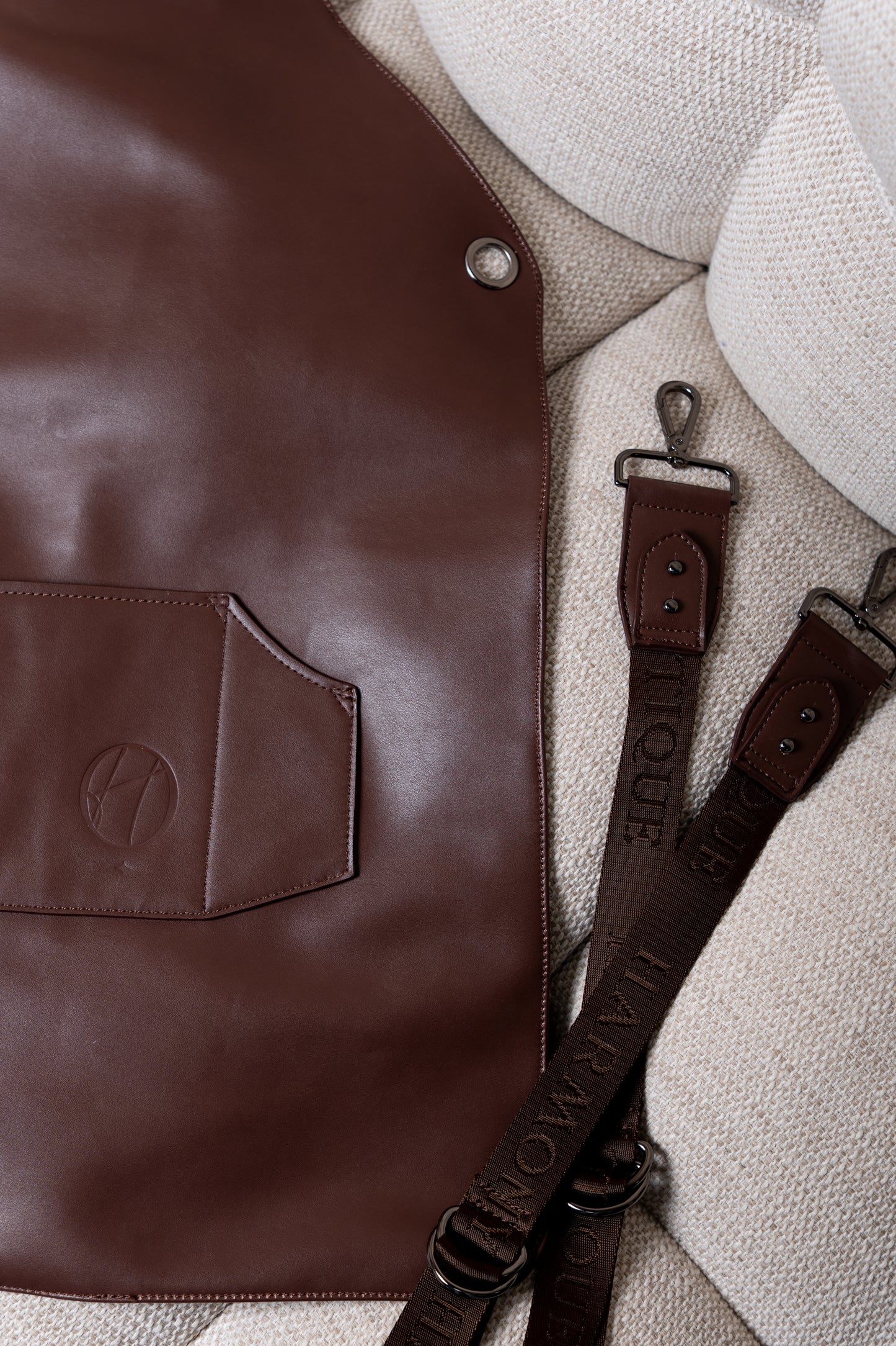 Tablier en cuir végan Chocolat Harmony Boutique
